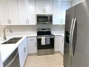 208 Third St SE in Fort Walton Beach, FL - Building Photo - Building Photo