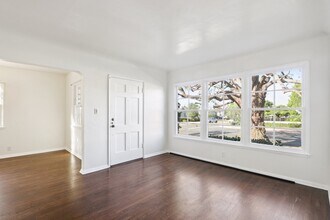 8426 Alverstone Ave in Los Angeles, CA - Building Photo - Building Photo