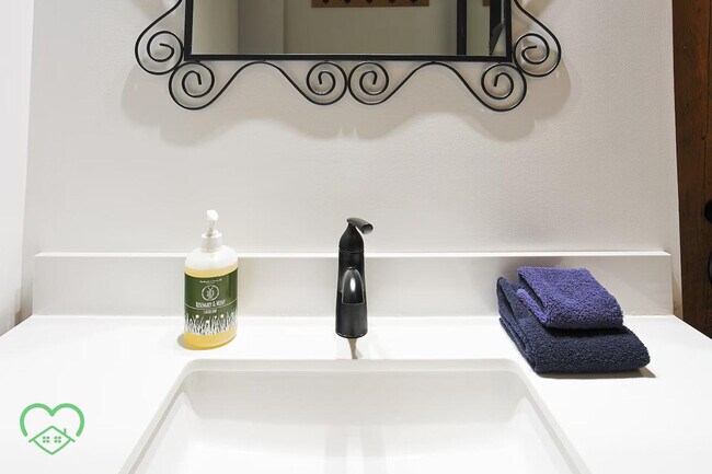 442-443 3 Ave in Fernie, BC - Building Photo - Building Photo