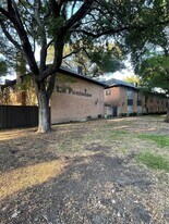 6015 E University Blvd in Dallas, TX - Building Photo
