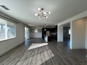 5034 Birch Valley Way in Rancho Cordova, CA - Building Photo - Building Photo