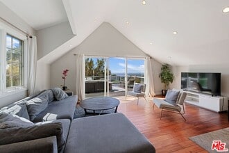 2955 Corral Canyon Rd in Malibu, CA - Building Photo - Building Photo