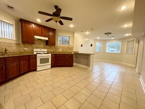 2449 N Avers Ave in Chicago, IL - Building Photo - Building Photo