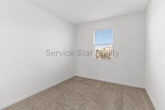 8629 W Warner St in Tolleson, AZ - Building Photo - Building Photo