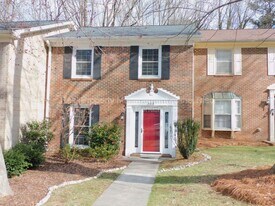 2418 Cottage Pl in Greensboro, NC - Building Photo