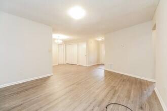 235 Ashland Dr in Stockbridge, GA - Building Photo - Building Photo
