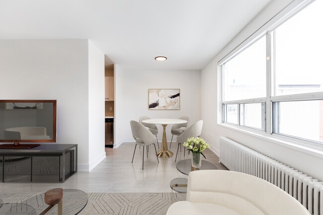 3 Swift Drive in Toronto, ON - Building Photo - Building Photo