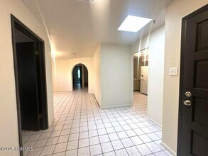 1004 Ivydale Dr-Unit -A in Las Cruces, NM - Building Photo - Building Photo