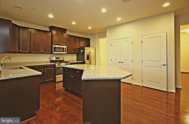 2906 George Hilleary Ter in Upper Marlboro, MD - Building Photo - Building Photo