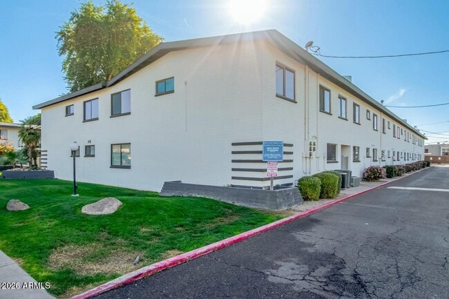 721 E Montebello Ave in Phoenix, AZ - Building Photo - Building Photo