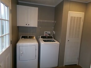 527 Sam Marion Rd in Pinnacle, NC - Building Photo - Building Photo