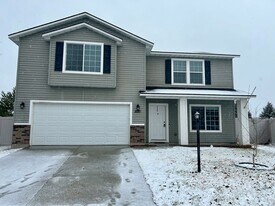 11210 Silver River Loop in Nampa, ID - Building Photo