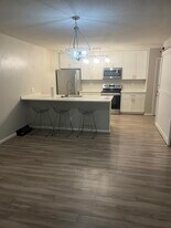 863 Miller Creek Ln in Newport News, VA - Building Photo