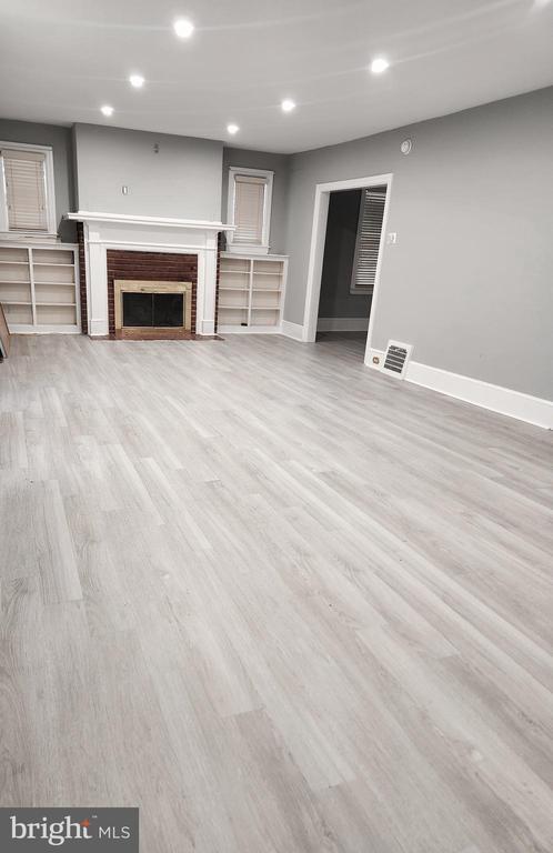 80 E Main St in Evesham, NJ - Building Photo - Building Photo