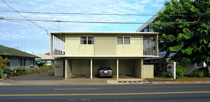 916 Mccully St in Honolulu, HI - Building Photo - Building Photo