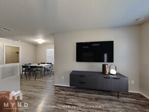 1025 Flint Way in Noble, OK - Foto de edificio - Building Photo