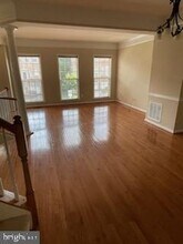 41898 CINNABAR in Aldie, VA - Foto de edificio - Building Photo
