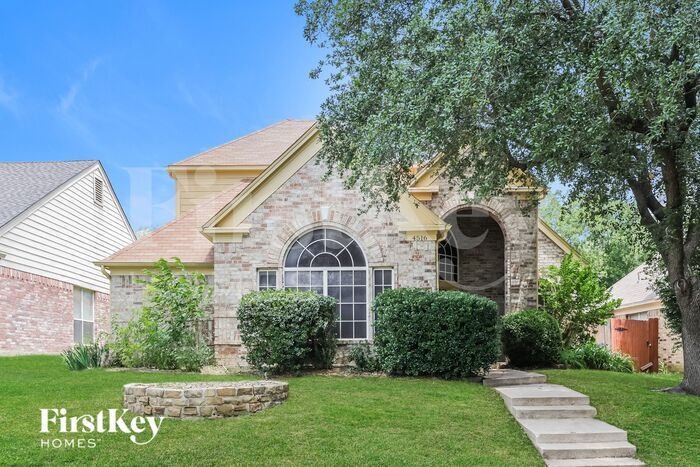 4516 Fargo Dr in Grand Prairie, TX - Foto de edificio