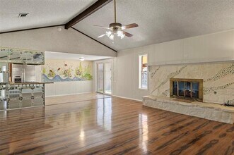 3718 W Rochelle Rd in Irving, TX - Building Photo - Building Photo