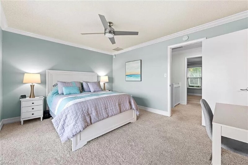 25486 Cockleshell Dr in Bonita Springs, FL - Foto de edificio