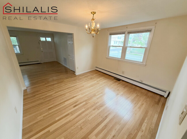 79 Waverley St in Belmont, MA - Building Photo - Building Photo