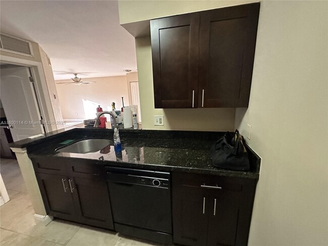 property at 2820 N Oakland Forest Dr