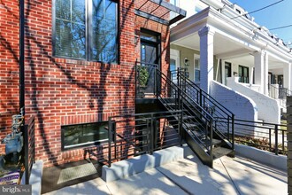 523 Longfellow St NW, Unit 1 in Washington, DC - Building Photo - Building Photo