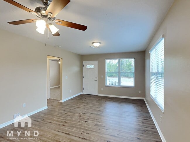 3217 Spooner Dr in Plant City, FL - Building Photo - Building Photo