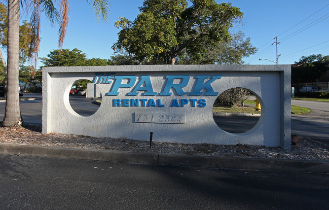 The Parkwest Apartments in Lauderhill, FL - Building Photo - Building Photo