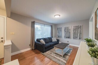 1253 Bamford St, Unit 2922 in Waterford Township, MI - Building Photo - Building Photo