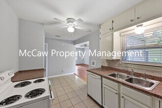 1520 Hilltop Dr in Garland, TX - Building Photo - Building Photo