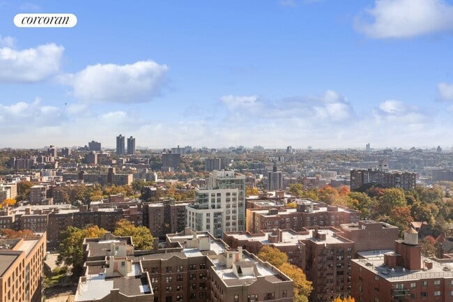 property at 3333 Henry Hudson Pkwy W