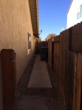 384 Chestnut St in Los Banos, CA - Building Photo - Building Photo