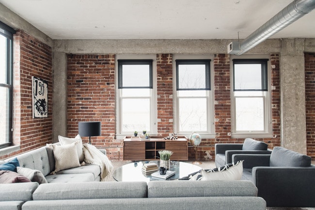 Joslyn Loft in Omaha, NE - Foto de edificio - Building Photo