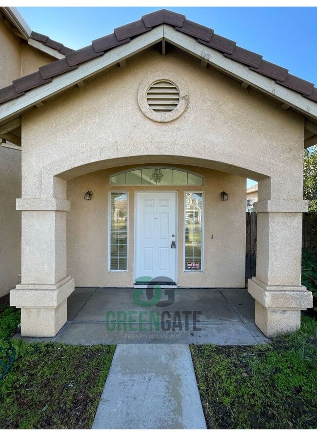 826 Allacante Dr in Ceres, CA - Building Photo - Building Photo