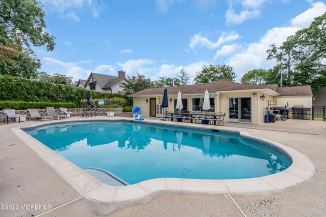 property at 455 W Lincoln Ave