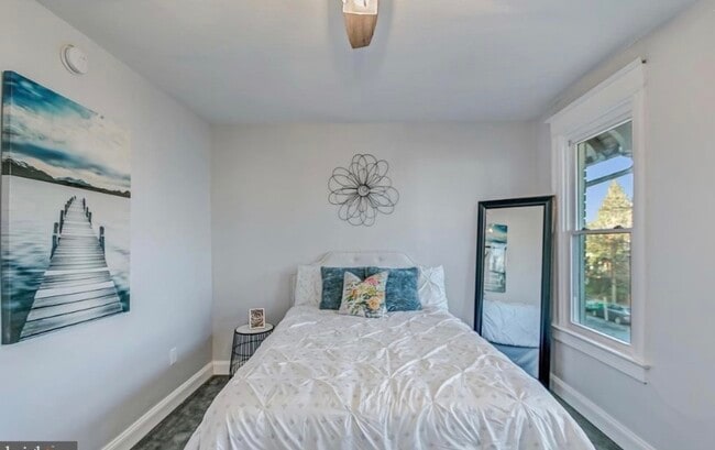 property at 237 15th St SE