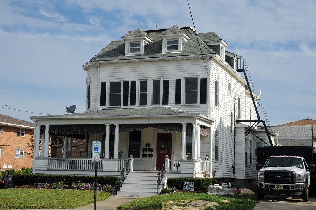 209 6th Ave in Asbury Park, NJ - Foto de edificio