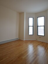 611 W Briar in Chicago, IL - Building Photo - Building Photo