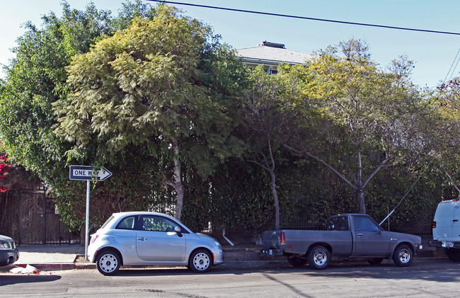 F Street Apartments in San Diego, CA - Building Photo - Building Photo