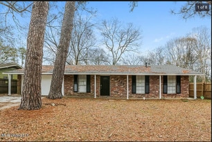3102 Longwood Dr in Jackson, MS - Building Photo