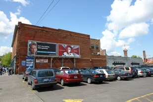 Medford Hotel in Portland, OR - Building Photo