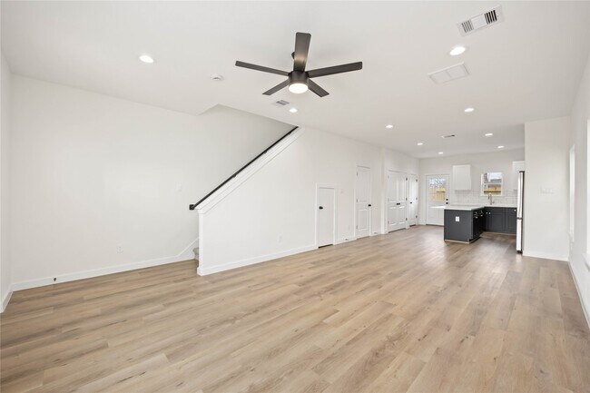 7921 Bonaire St in Houston, TX - Building Photo - Building Photo