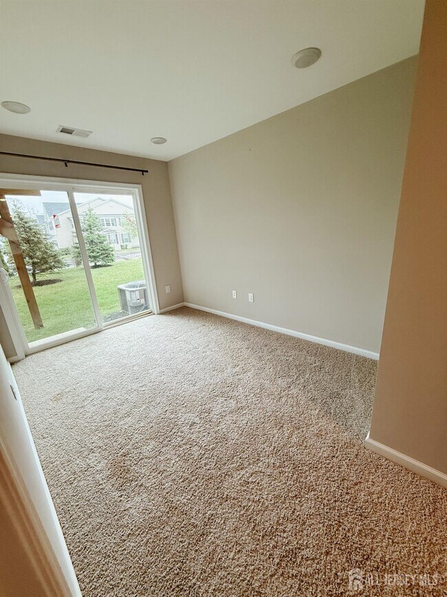 1101 Hights Farm Rd N in Monroe Township, NJ - Building Photo - Building Photo