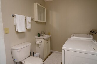 421 Pennsylvania Ave, Unit SI ID1308950P in Morgantown, WV - Building Photo - Building Photo