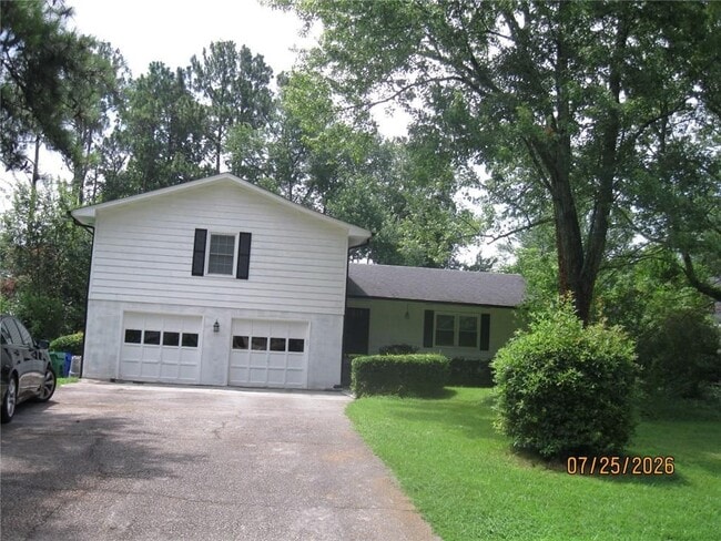 property at 5159 Stratham Dr
