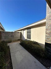 15 Wolverine St in Edinburg, TX - Building Photo - Building Photo