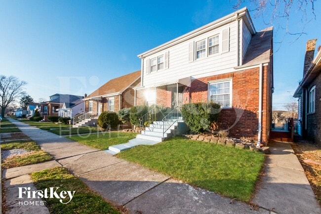 19 E 140th Ct in Riverdale, IL - Building Photo - Building Photo