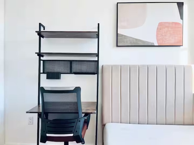 Furnished room/NOT APARTMENT in Brooklyn, NY - Foto de edificio - Building Photo