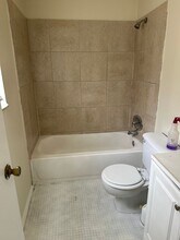 4740 NW 24th Ct in Lauderdale Lakes, FL - Building Photo - Building Photo